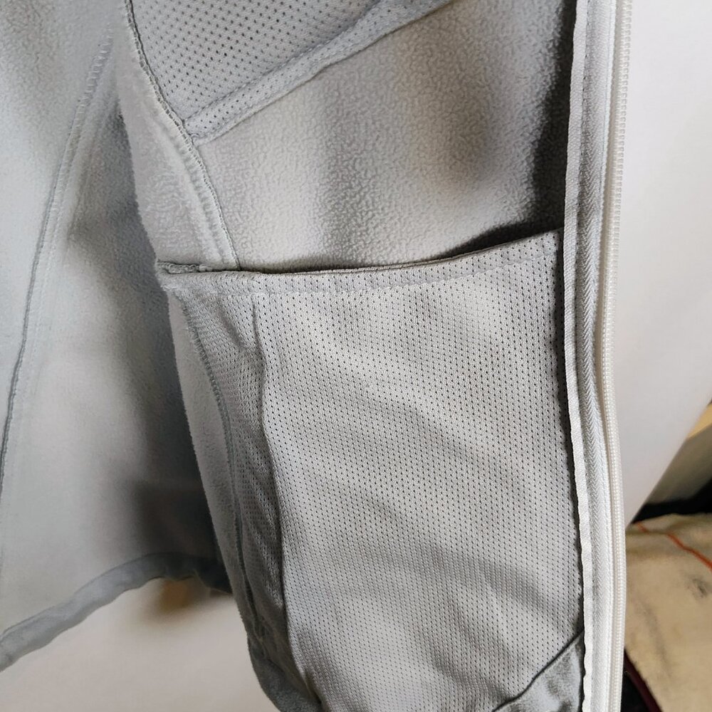 The North Face Women's‎ Medium Gray Windwall Fulll Zipper Jacket - Picture 7 of 13